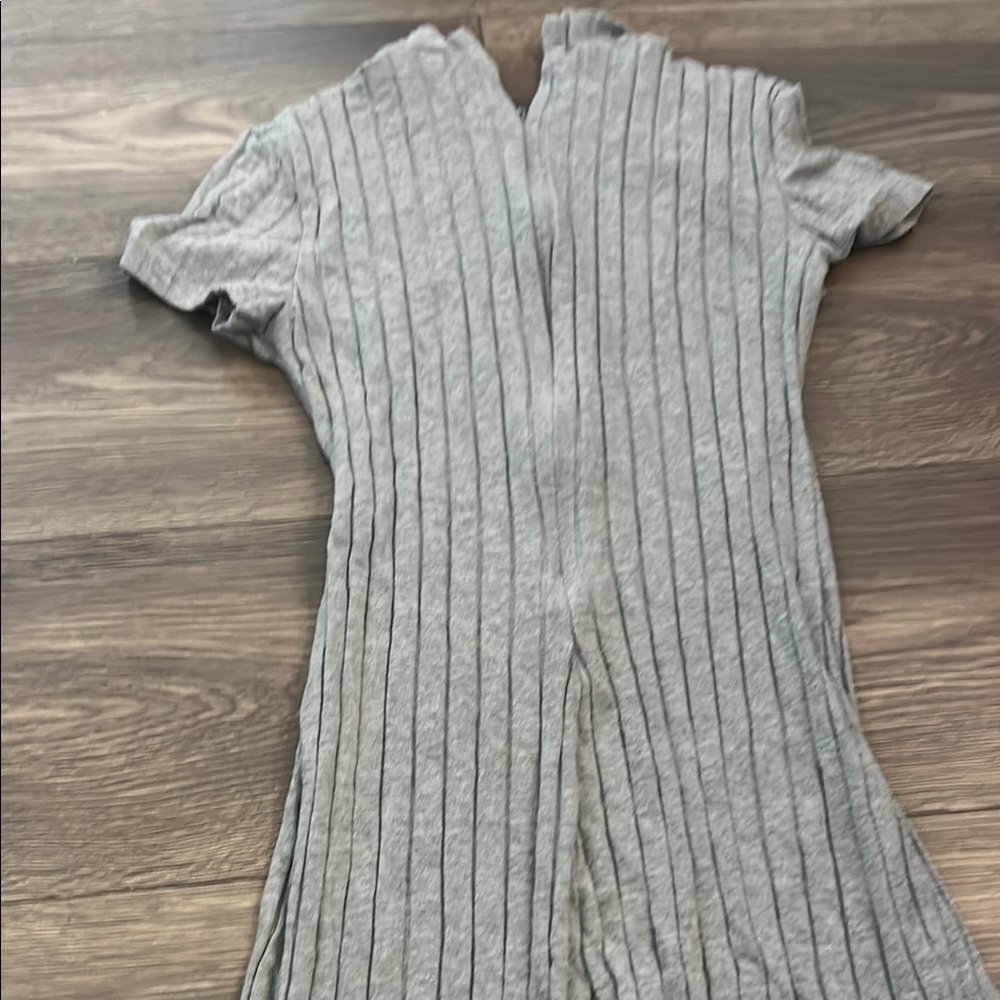 Gray Ribbed Short Sleeve Dress